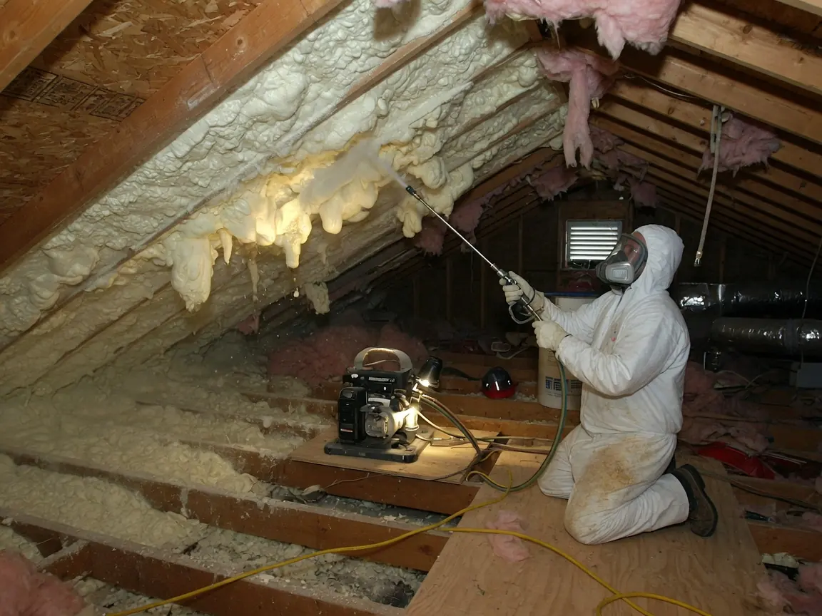 Attic Spray Foam Insulation in Sapulpa, OK